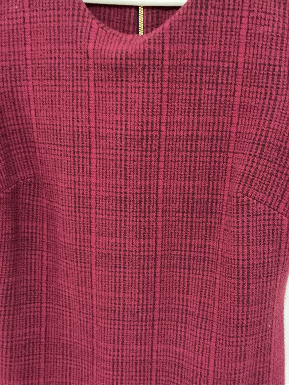 Calvin Klein Textured Short-Sleeve Midi Dress in Burgundy - Picture 5 of 5